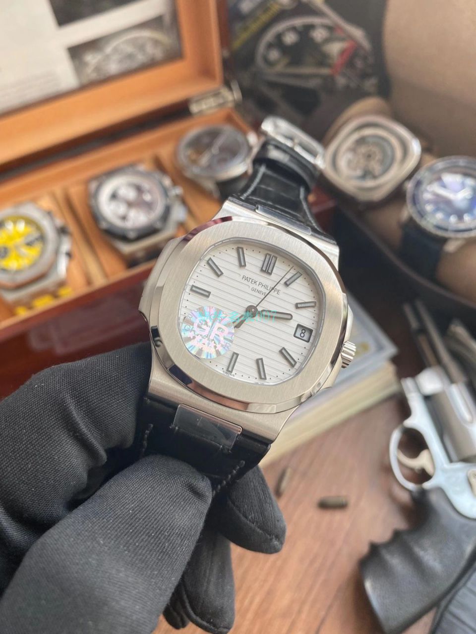 GR厂V2版本百达翡丽鹦鹉螺运动优雅超A高精仿手表5711/1R-001腕表 / BD351