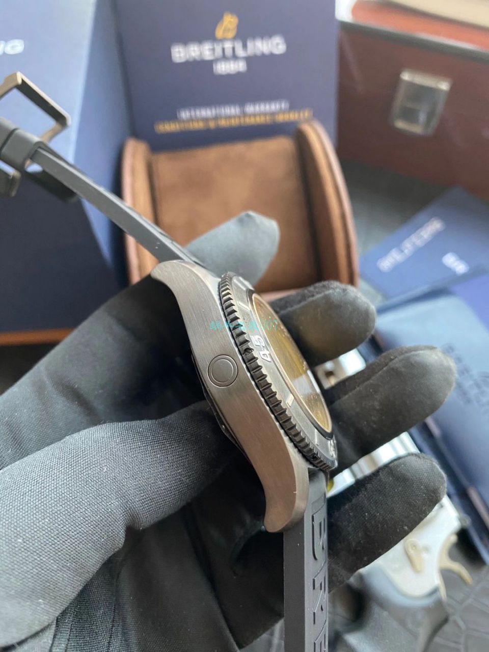 【渠道原单】百年灵超级海洋系列M17368D71I1S1腕表 / BL200