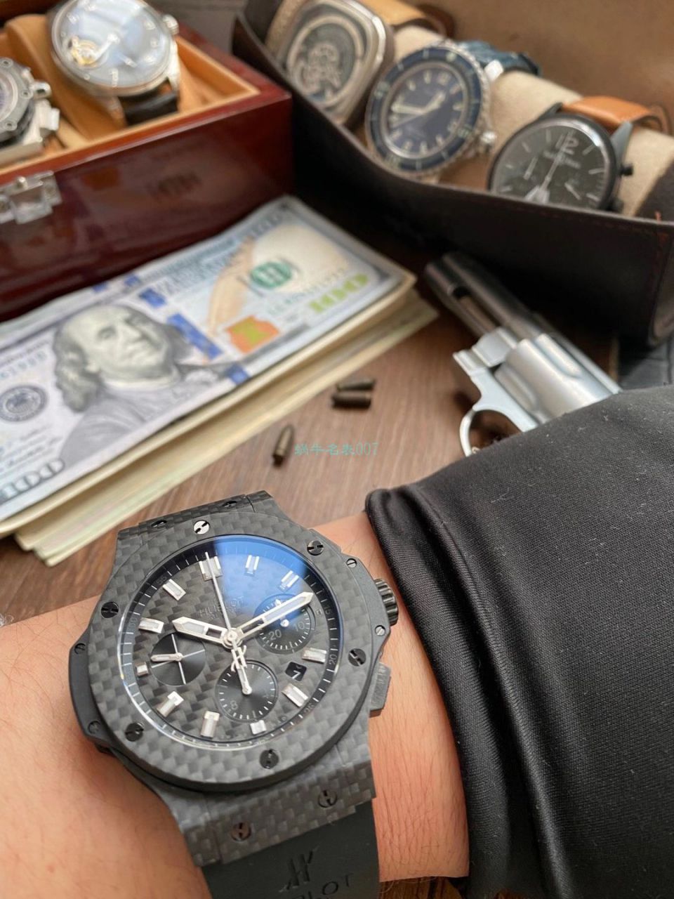 【视频评测】V6厂宇舶全碳纤维301.QX.1724.RX腕表 / YB113