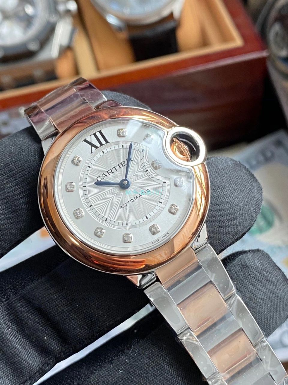 【视频评测】V6厂卡地亚蓝气球女装33毫米复刻高仿W3BB0006腕表 / K322