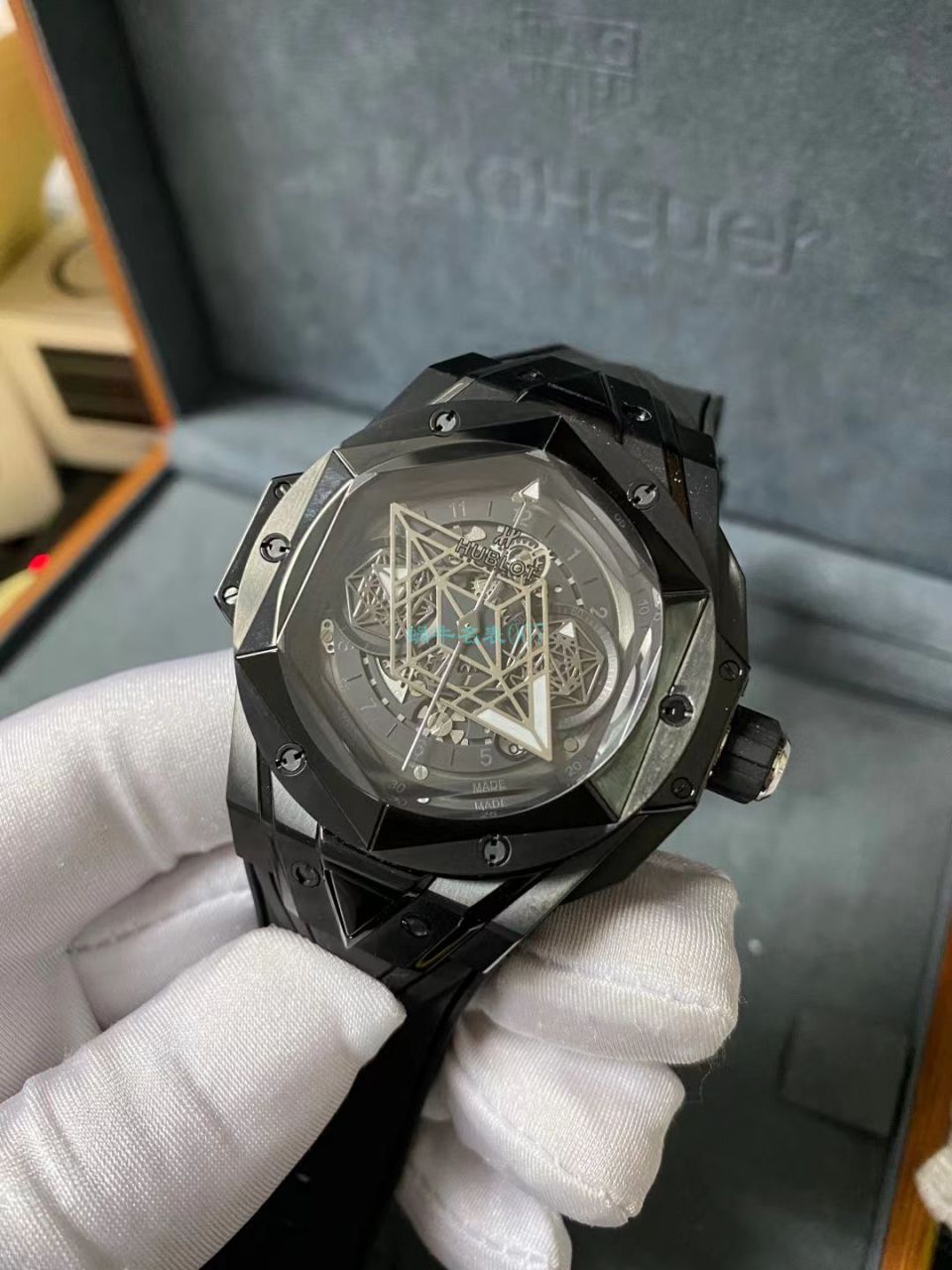HB厂宇舶刺青二代一比一顶级高精仿手表418.CX.1114.RX.MXM20腕表 / YB118