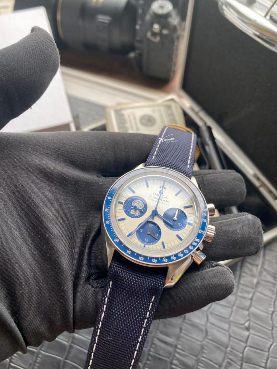 视频评测OS欧米茄超霸系列复刻高仿310.32.42.50.02.001腕表(史努比奖”50周年纪念腕表) / M778