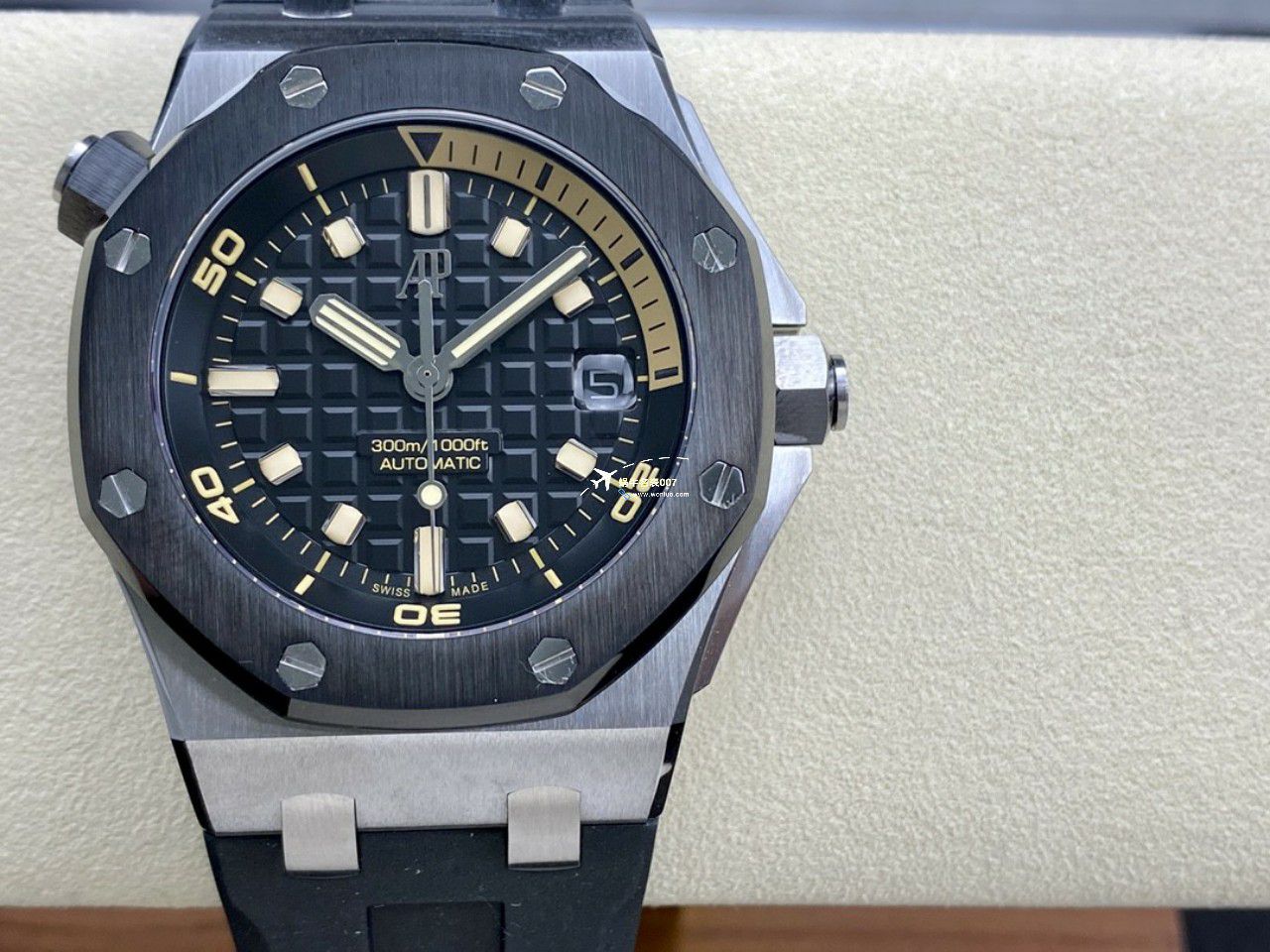 APF厂一比一顶级复刻高仿手表爱彼皇家橡树离岸型15720ST.OO.A027CA.01四颜面腕表 / AP230