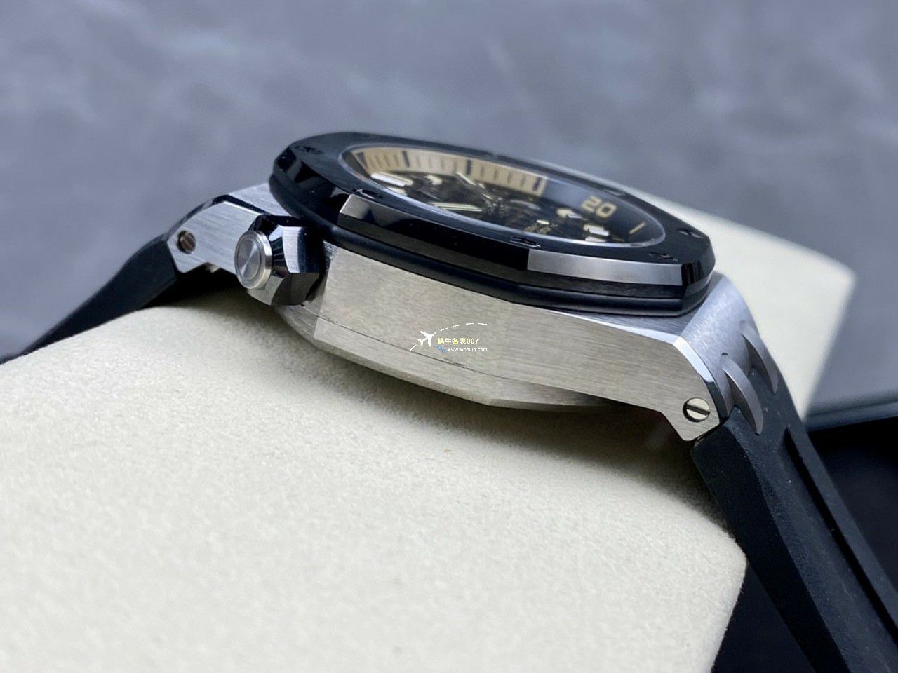 APF厂一比一高仿手表爱彼皇家橡树离岸型系列15720CN.OO.A002CA.01腕表 / AP231