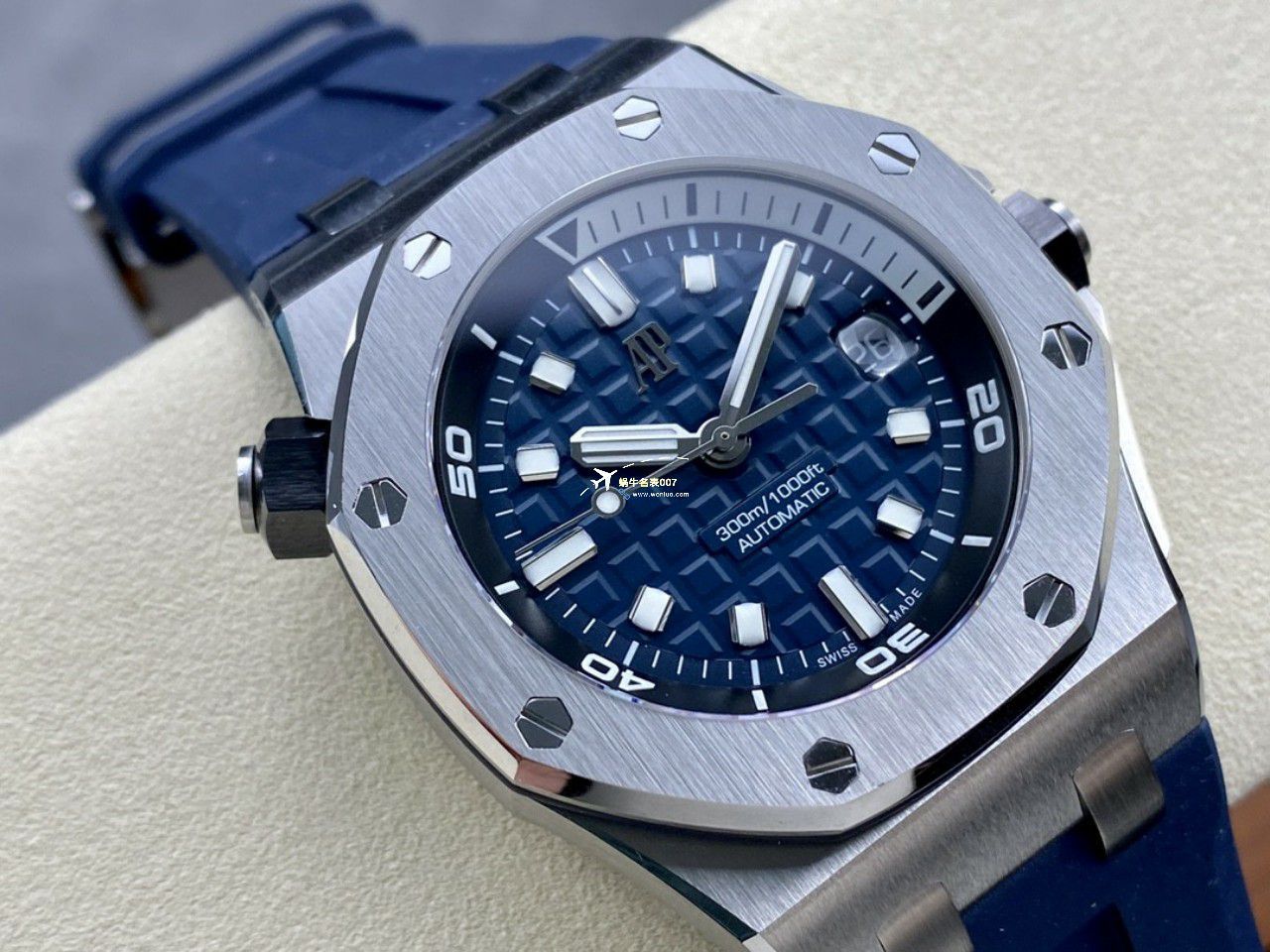 APF厂一比一高仿手表爱彼皇家橡树离岸型系列15720CN.OO.A002CA.01腕表 / AP231