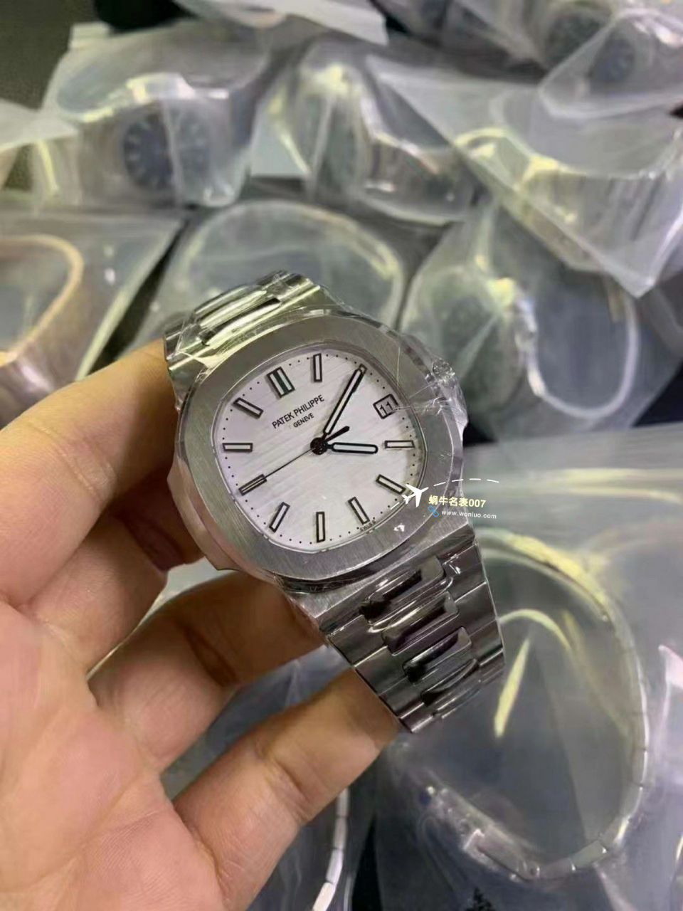 【视频评测】3K一体机百达翡丽绿面鹦鹉螺一比一高仿复刻5711/1A-014手表 / BD386