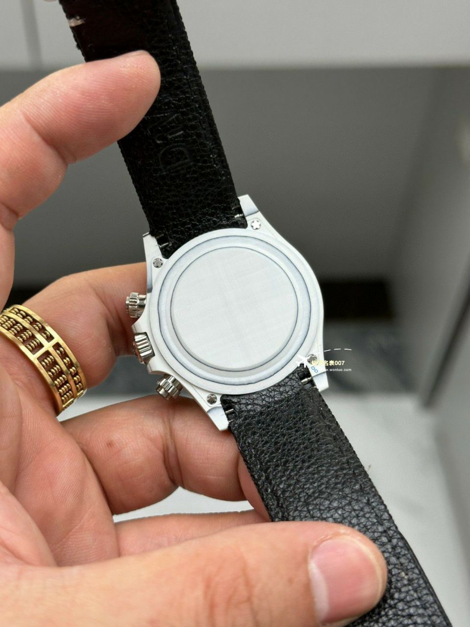 【视频评测】一比一顶级复刻高仿手表Diw顶配碳纤维迪通拿 / R808