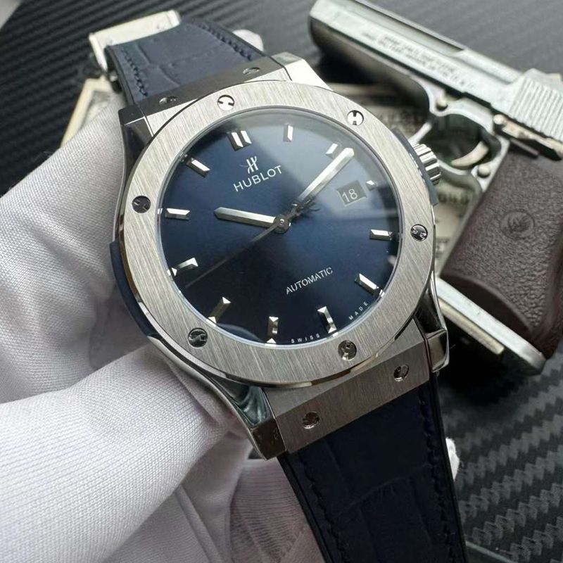 视频评测HUBLOT宇舶表经典融合顶级复刻手表542.NX.7170.LR，542.OX.7180.LR高仿腕表