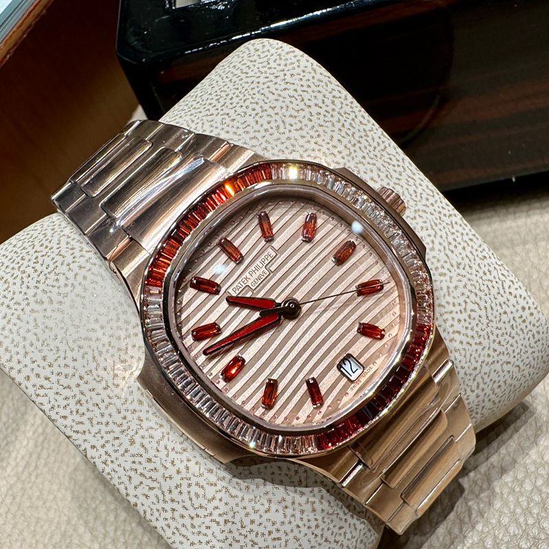 3K厂百达翡丽运动优雅一比一复刻高仿鹦鹉螺女表7118/1300R-001