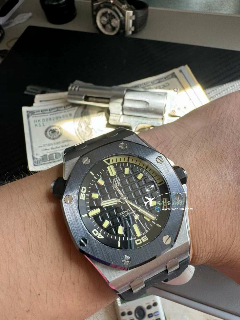 APS厂爱彼皇家橡树离岸型最好的复刻高仿手表15720CN.OO.A002CA.01腕表 / AP281