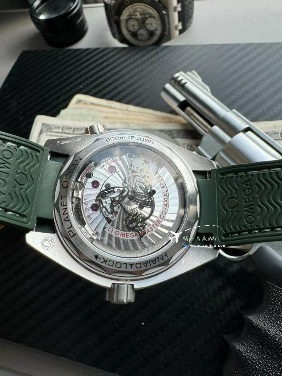 视频评测VS欧米茄海马600米超A高仿手表215.32.44.21.06.001腕表 / VS801