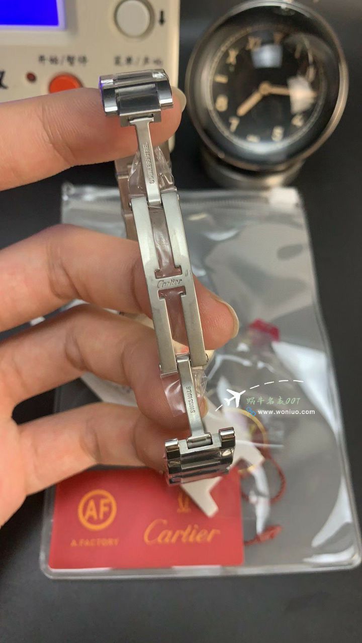 AF卡地亚蓝气球33毫米石英顶级高仿系列WSBB0047女士手表 / K367