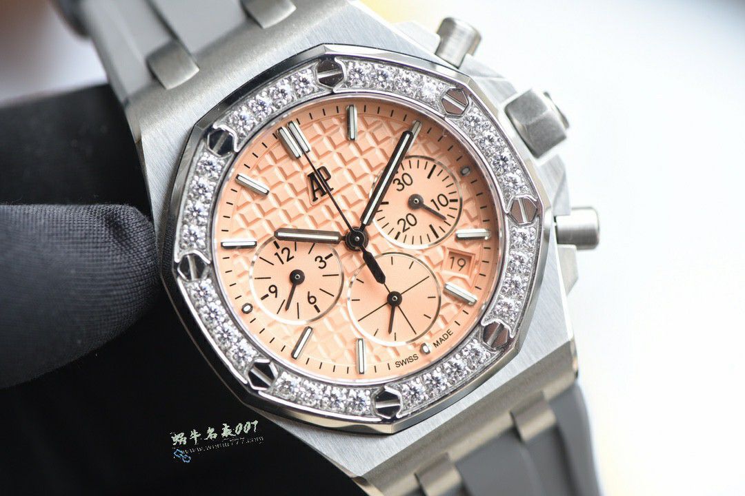 Duck爱彼皇家橡树离岸型最好高仿女表26231OR.ZZ.D003CA.01腕表 / AP302