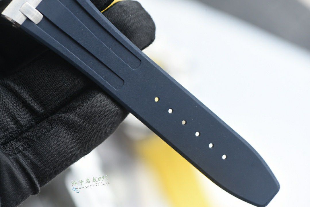 Duck爱彼皇家橡树离岸型最好高仿女表26231OR.ZZ.D003CA.01腕表 / AP302