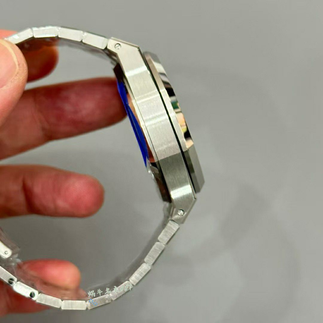 APS爱彼皇家橡树最好复刻高仿26240ST.OO.1320ST.08腕表 / AP308