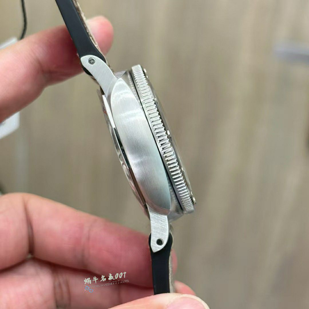 vs沛纳海一比一复刻高仿PAM01513  PAM1513 海豹突击队联名款手表 / VSPAM1513