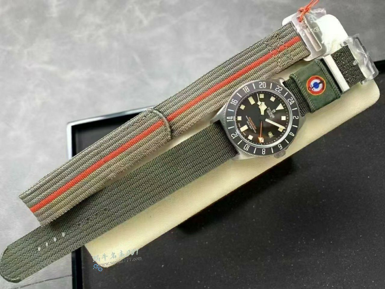M+帝舵领潜型系列最好复刻手表网站M2542G247NU-0002腕表 / DT088