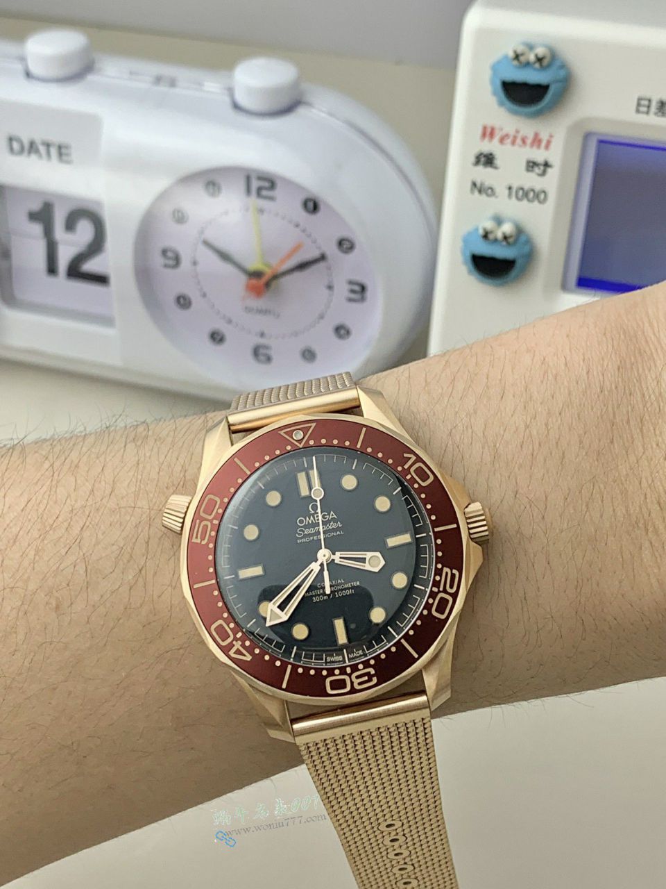 VS欧米茄新品007海马300青铜金一比一复刻手表210.90.42.20.01.003，210.92.42.20.01.003腕表金 / VS820