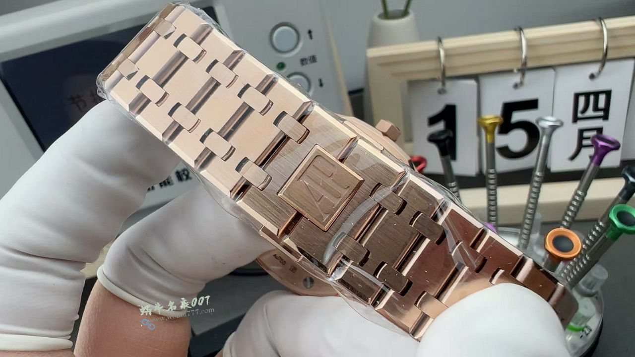 THB爱彼皇家橡树超A复刻高仿手表15407OR.OO.1220OR.01腕表 / AP313