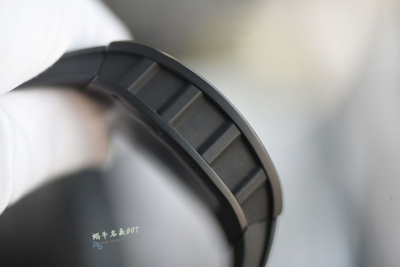 理查米尔RICHARD MILLE超级复刻手表VAUCHER机芯RM 61-01 BLACK腕表 / RM061A