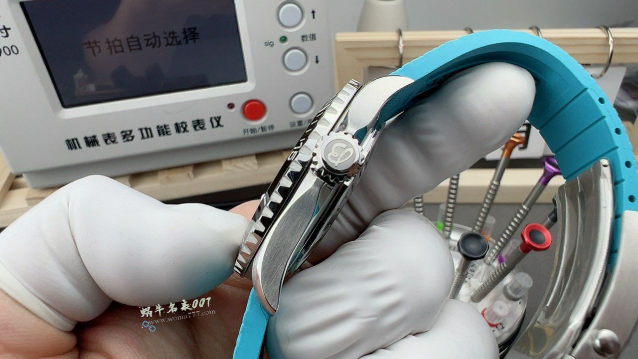 BLS百年灵彩虹超级海洋系列超A高仿手表网站A17375211B2S1腕表 / BL211