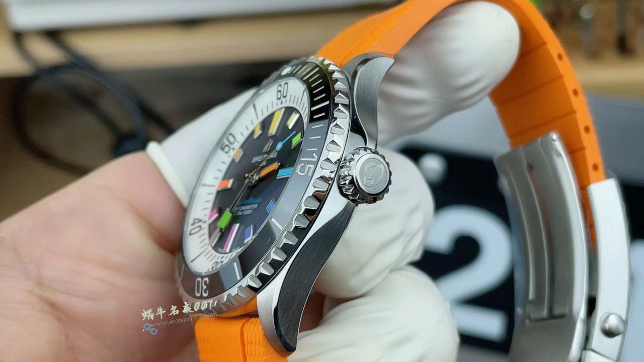 BLS百年灵彩虹超级海洋系列超A高仿手表网站A17375211B2S1腕表 / BL211