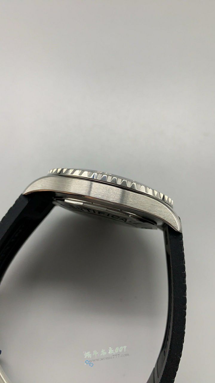 BLS百年灵彩虹超级海洋系列一比一复刻手表网站A17375211B2S4腕表 / BL212