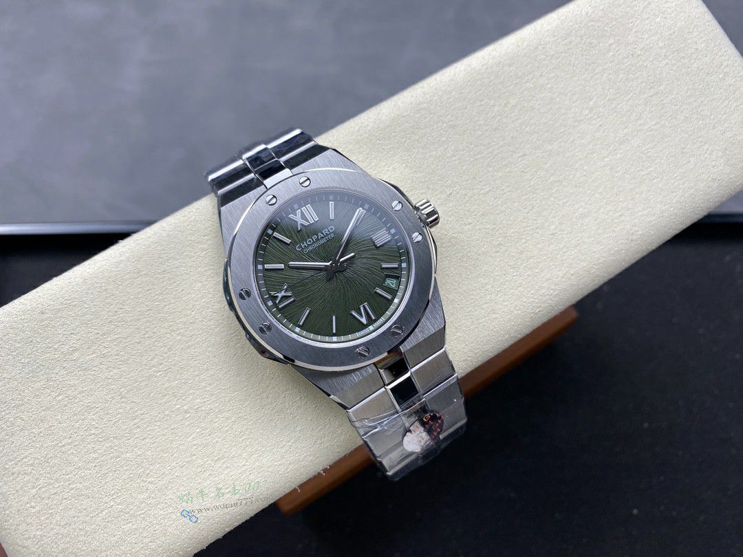 GH萧邦雪山傲翼集合 / XB092