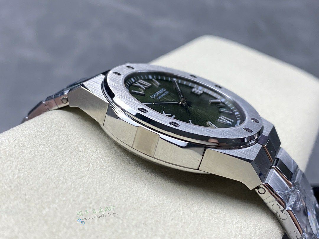 GH萧邦雪山傲翼集合 / XB092