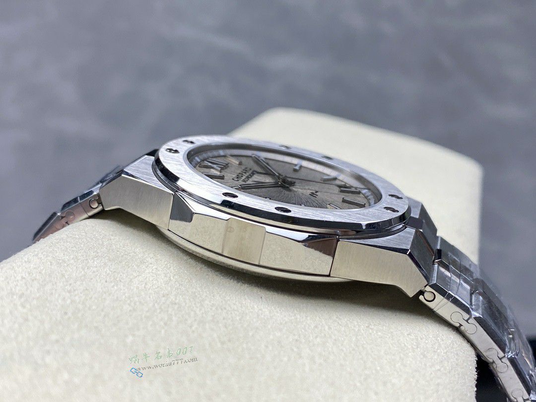 GH萧邦雪山傲翼集合 / XB092