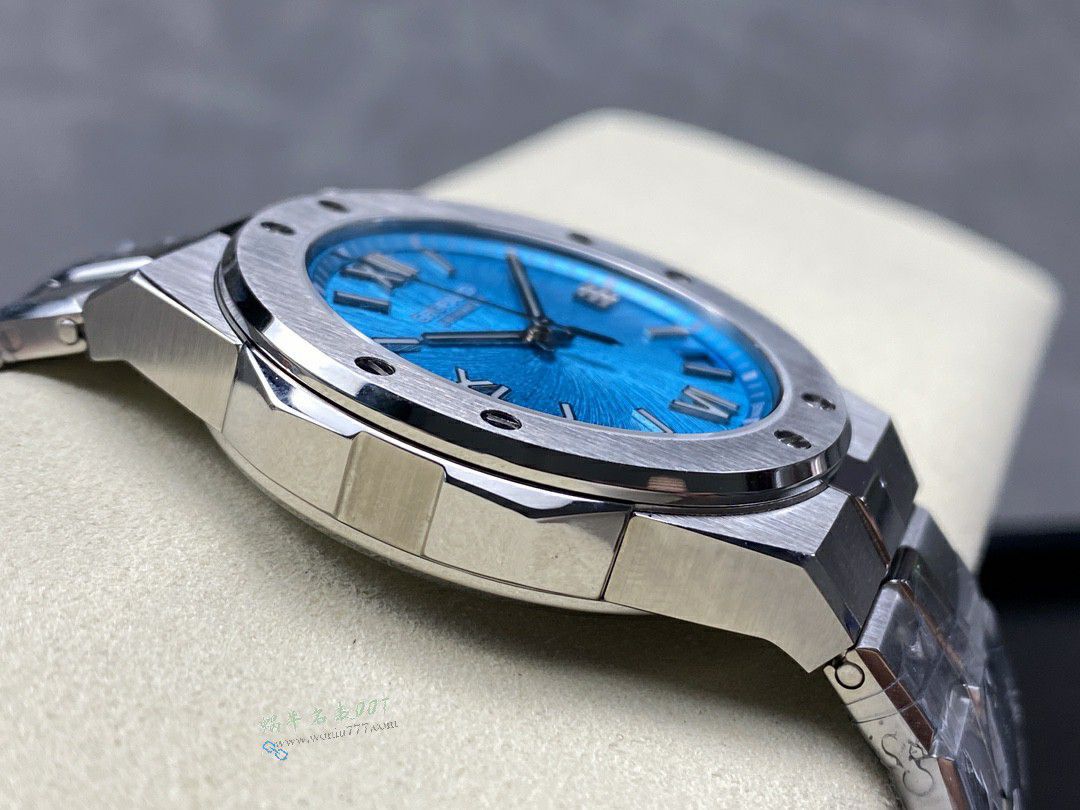 GH萧邦雪山傲翼集合 / XB092