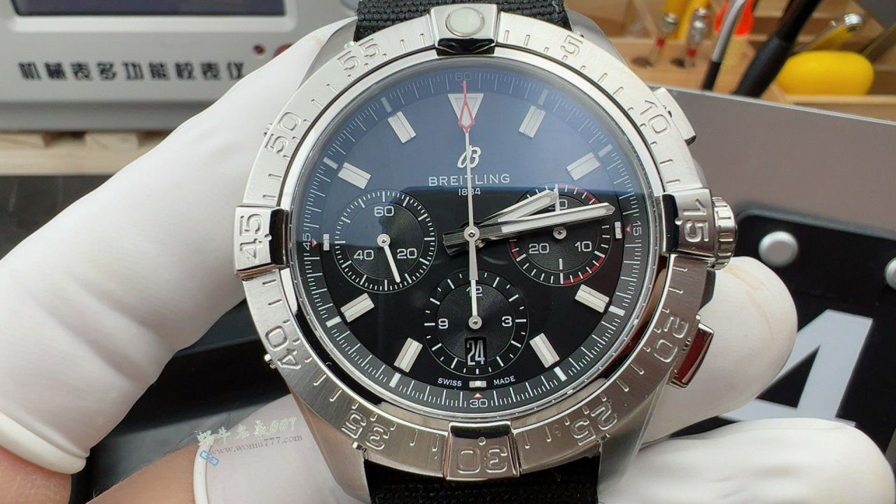 BLS百年灵复仇者复刻手表AB01821A1B1X2腕表 / BL216