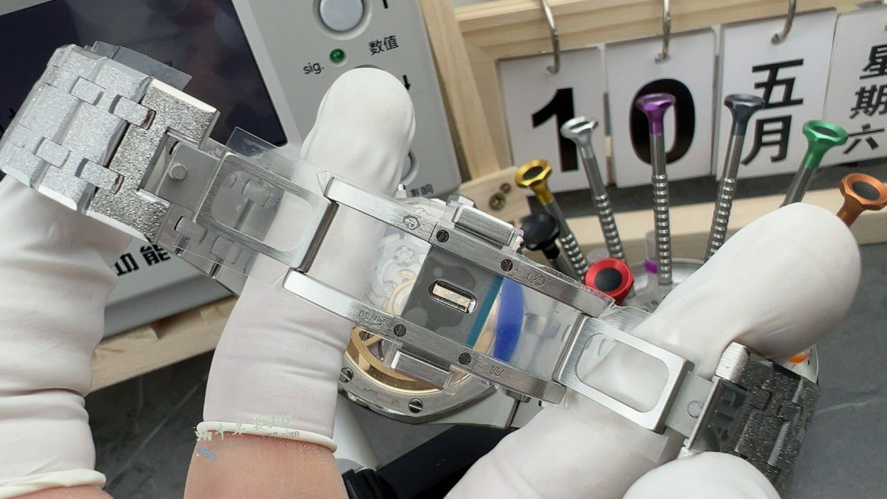 APS爱彼皇家橡树顶级复刻手表26239BC.GG.1224BC.02腕表 / AP318