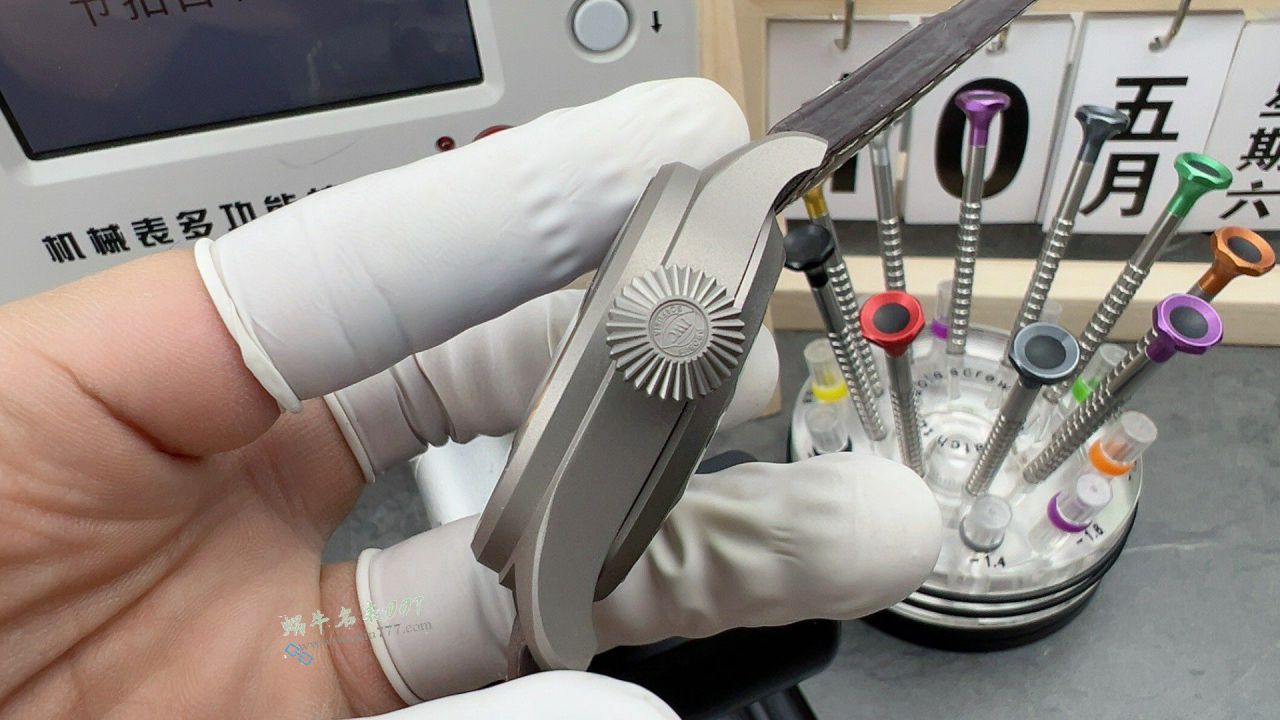 zf万国大型飞行员钛壳腕表 / WG661