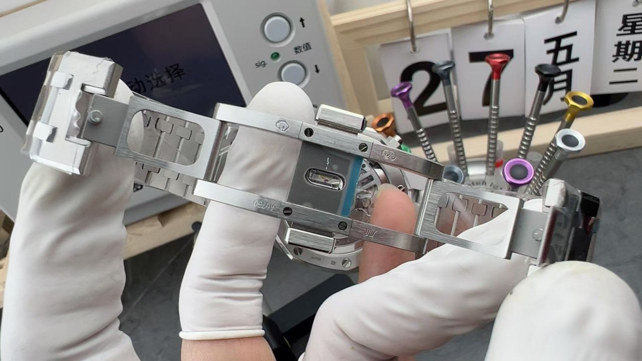 APS厂Audemars Piguet爱彼皇家橡树26240BC.OO.1320BC.01腕表 / AP323