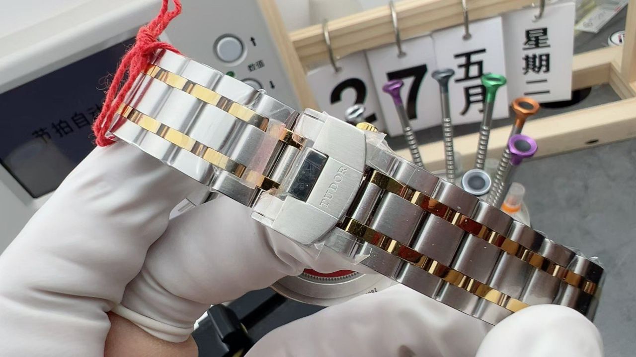 V7厂帝舵皇家系列顶级复刻手表M28603-0003腕表 / DT089