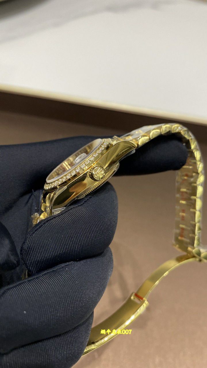 A+31mm蛇年限定渐变红劳力士日志女表278289RBR-0028，278278-0049，M278288RBR-0041 / R1027