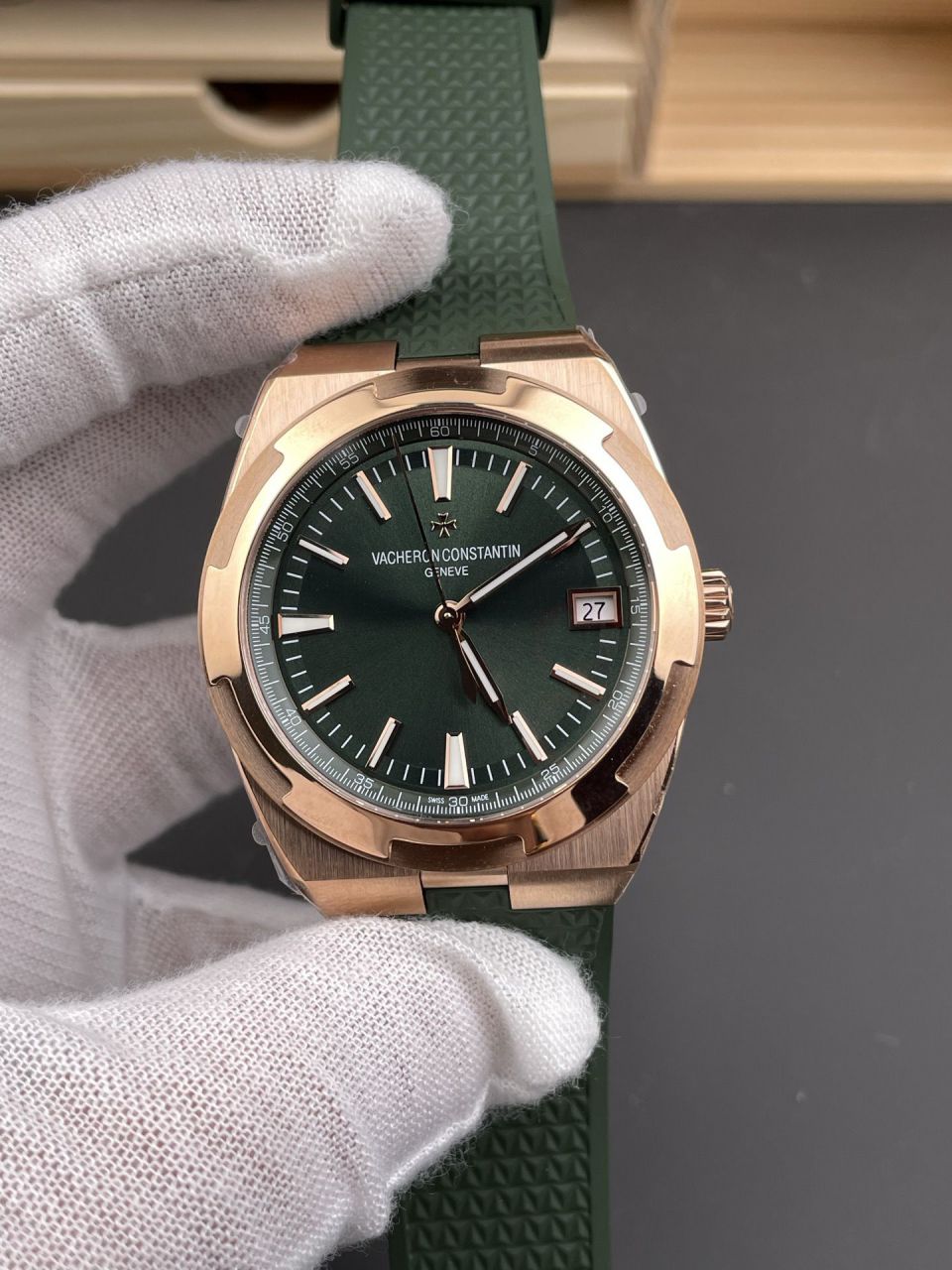 8F江诗丹顿纵横四海系列4520V/210R-B967腕表 / JS281