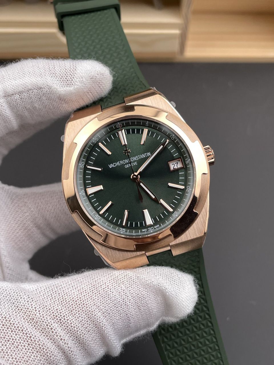 8F江诗丹顿纵横四海系列4520V/210R-B967腕表 / JS281