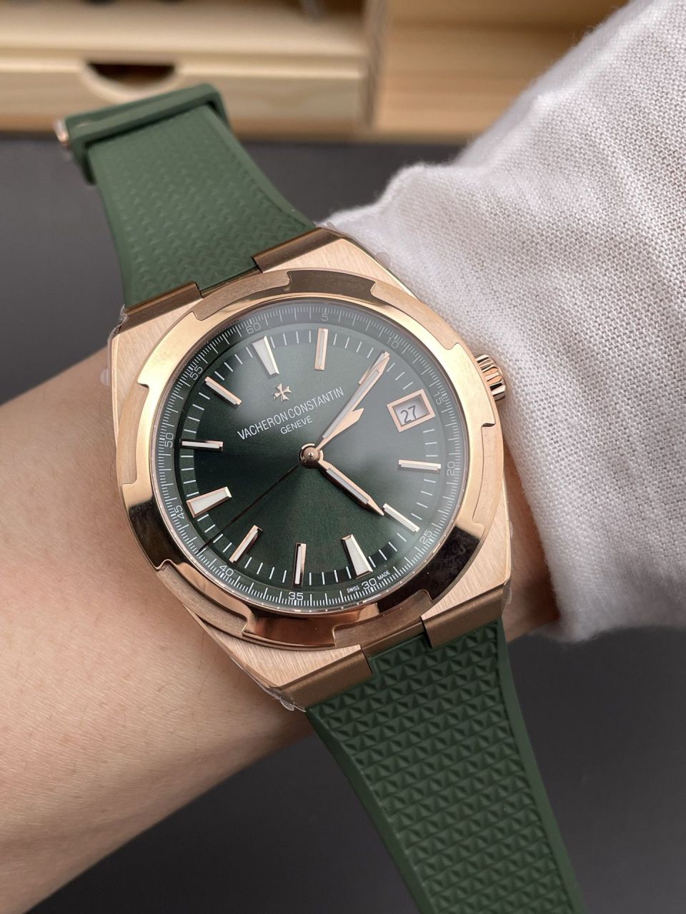 8F江诗丹顿纵横四海系列4520V/210R-B967腕表 / JS281