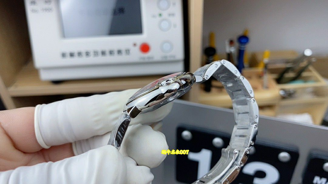 AF33粉气球卡地亚蓝气球女WSBB0046腕表 / k388