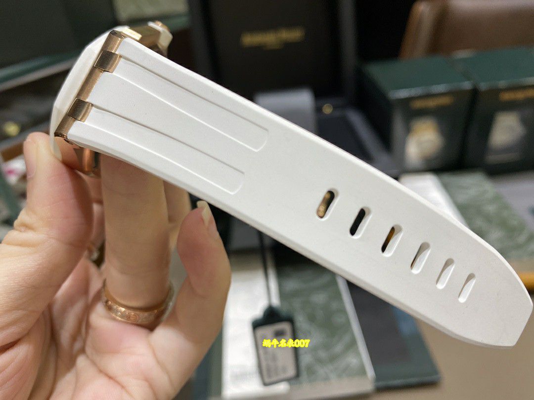 高端稀有品原单品质真钻女表爱彼皇家橡树离岸型系列67540SK.ZZ.A010CA.01腕表 / AP366