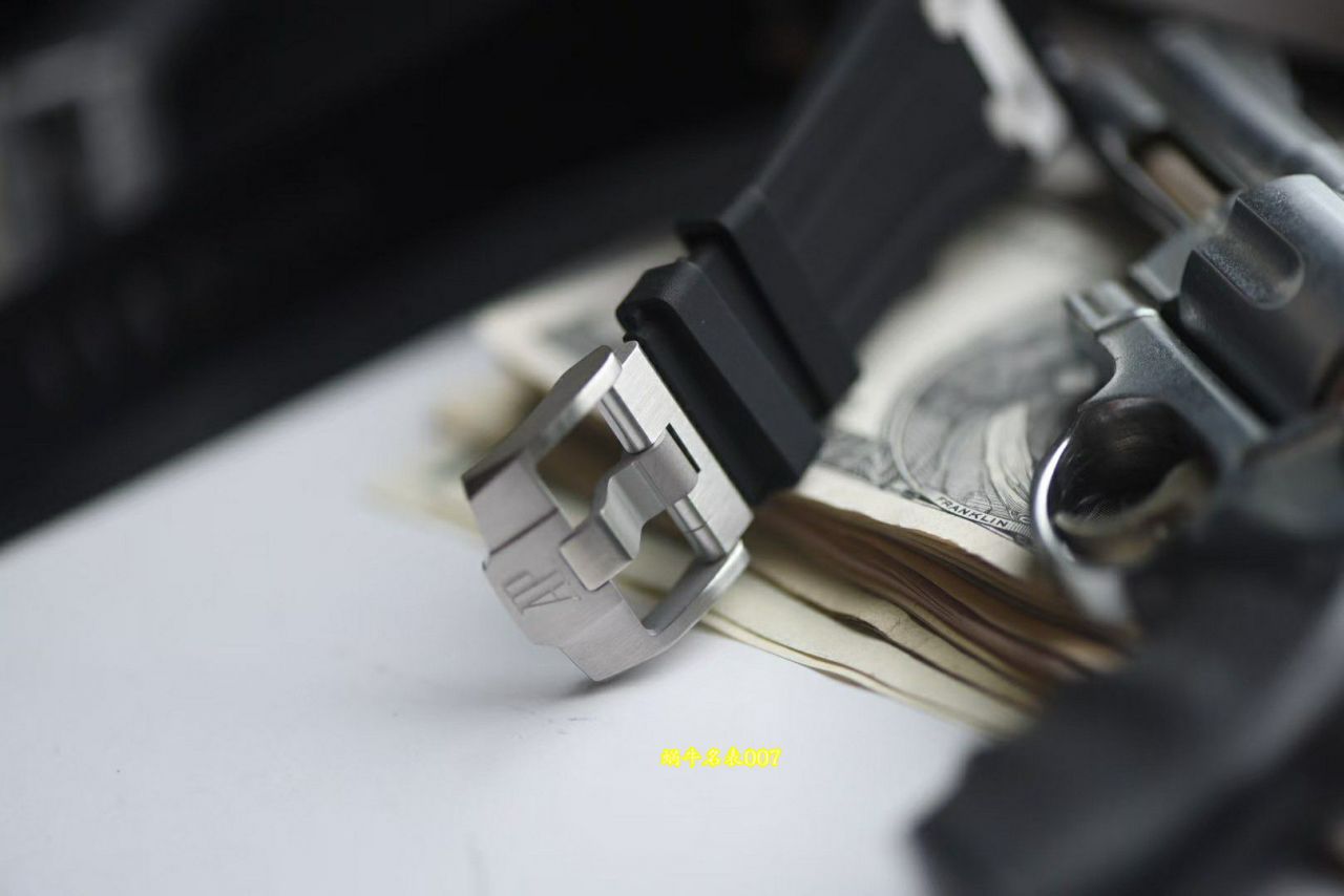 视频评测APS厂爱彼皇家橡树离岸型系列26420SO.OO.A600CA.01和26420SO.OO.A002CA.01腕表 / AP368