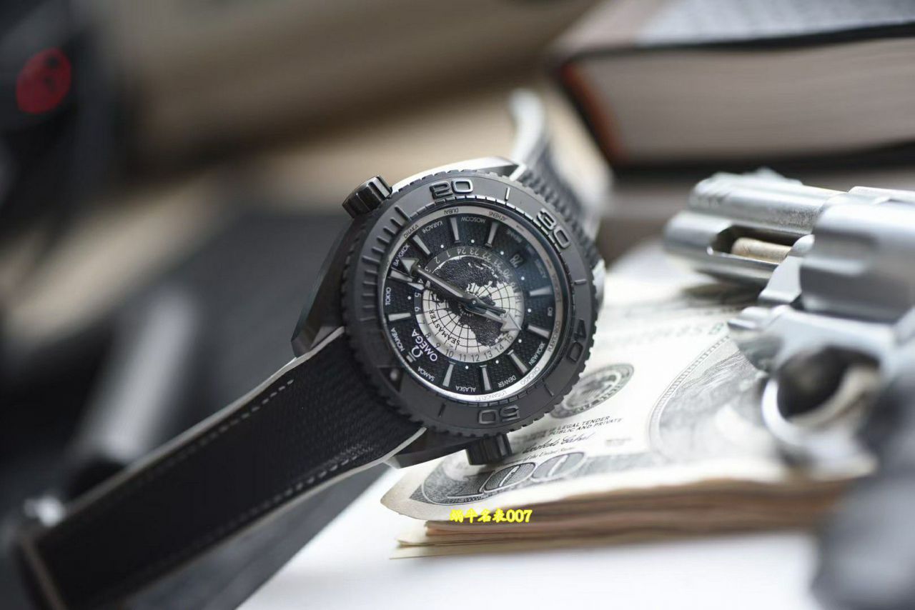 视频评测VS厂欧米茄海马世界时600米215.92.46.22.01.006和215.92.46.22.01.007腕表 / R836