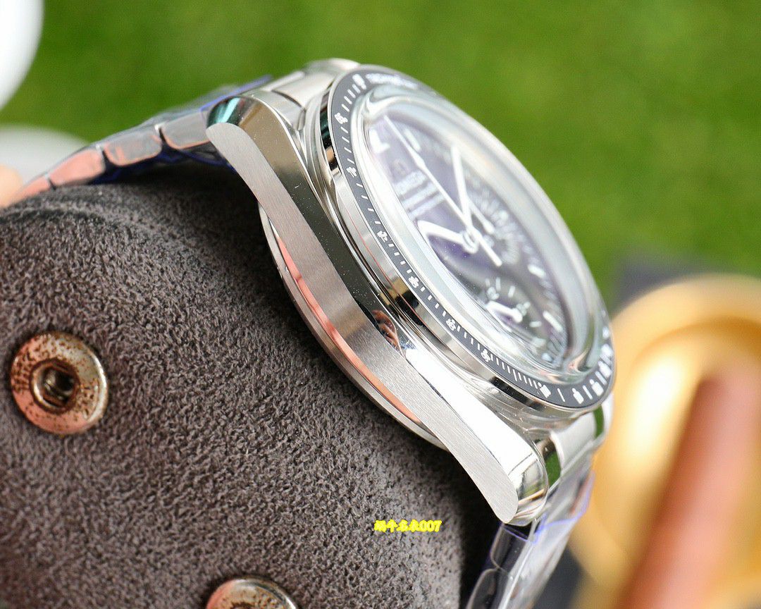 OM欧米茄超霸专业月球表 310.30.42.50.01.002腕表 / VS839