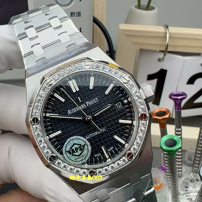 APS厂最好复刻手表爱彼皇家橡树系列15451ST.ZZ.1256ST.01腕表