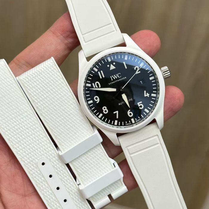 M+厂IWC万国表飞行员太浩湖IW328104腕表