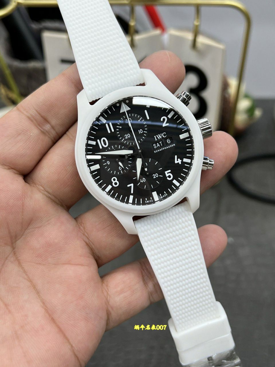 TPS万国IWC飞行员系列IW389105腕表(“太浩湖”特别版) / IW672