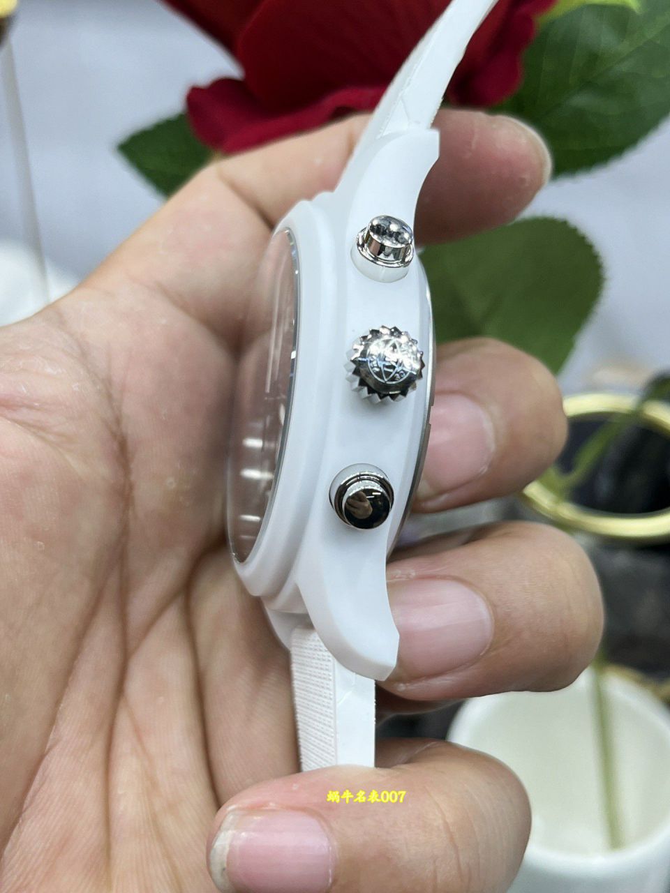 TPS万国IWC飞行员系列IW389105腕表(“太浩湖”特别版) / IW672