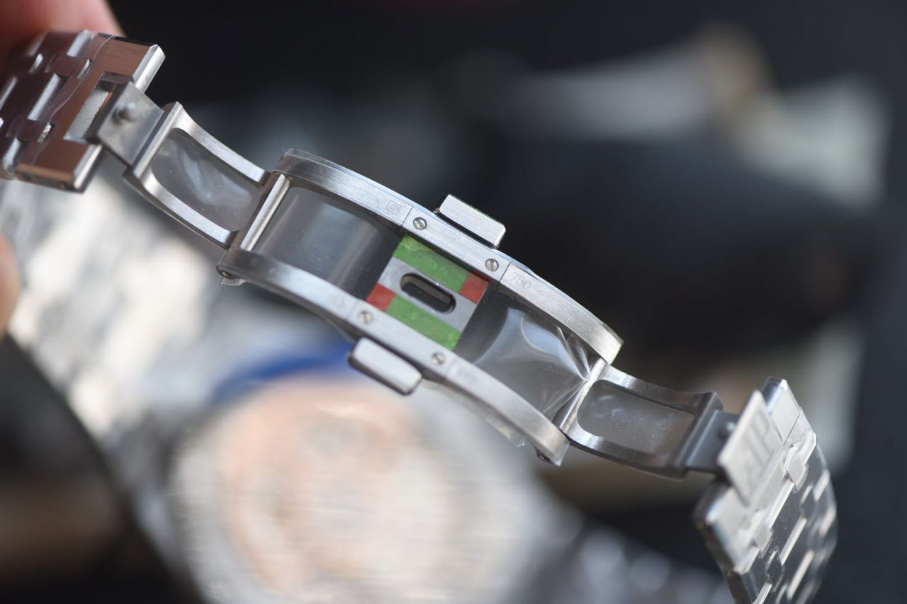 ZF爱彼皇家橡树系列15510BC.OO.1320BC.02腕表 /  